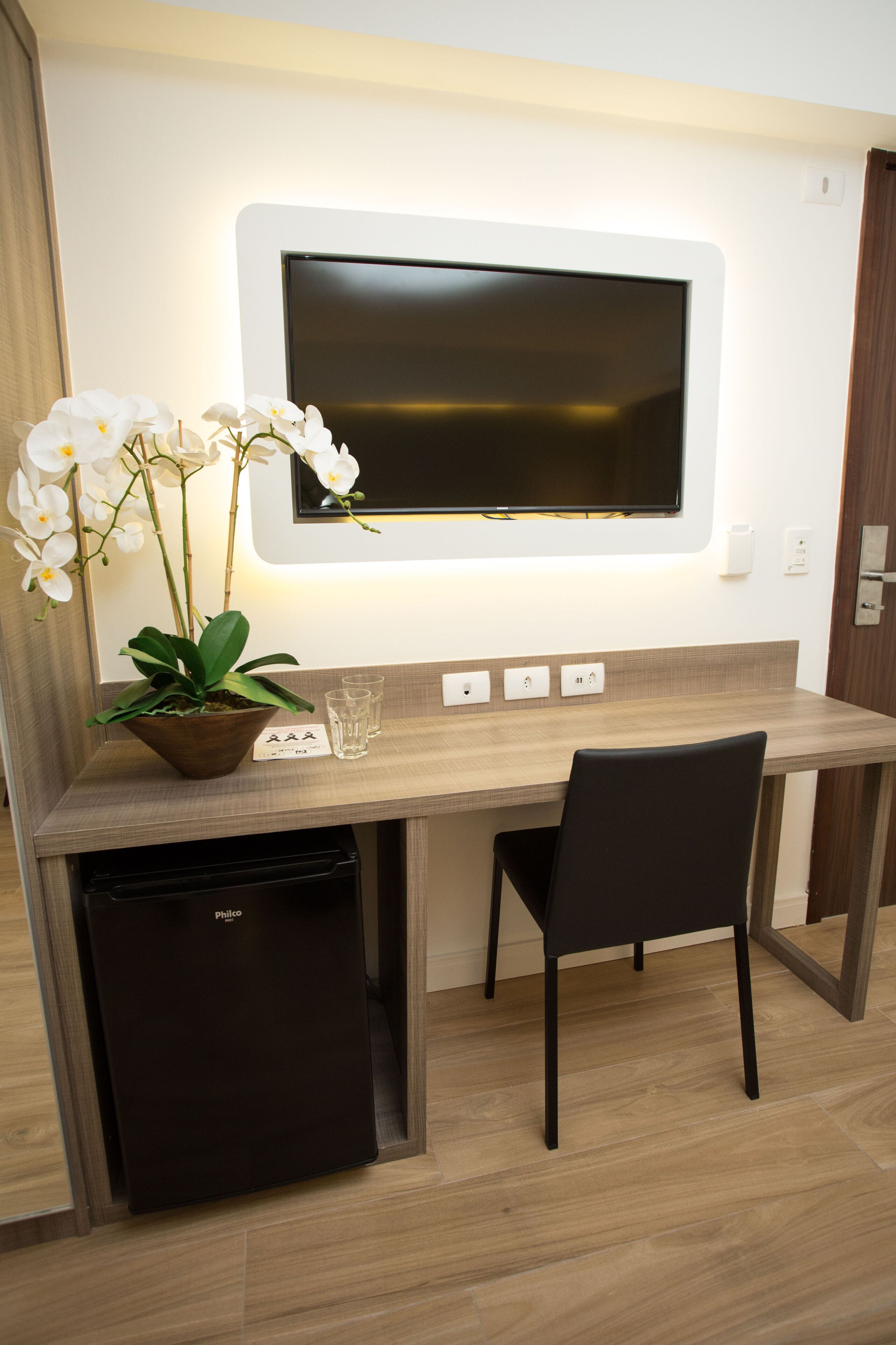 1 bedroom, premium bedding, minibar, in-room safe