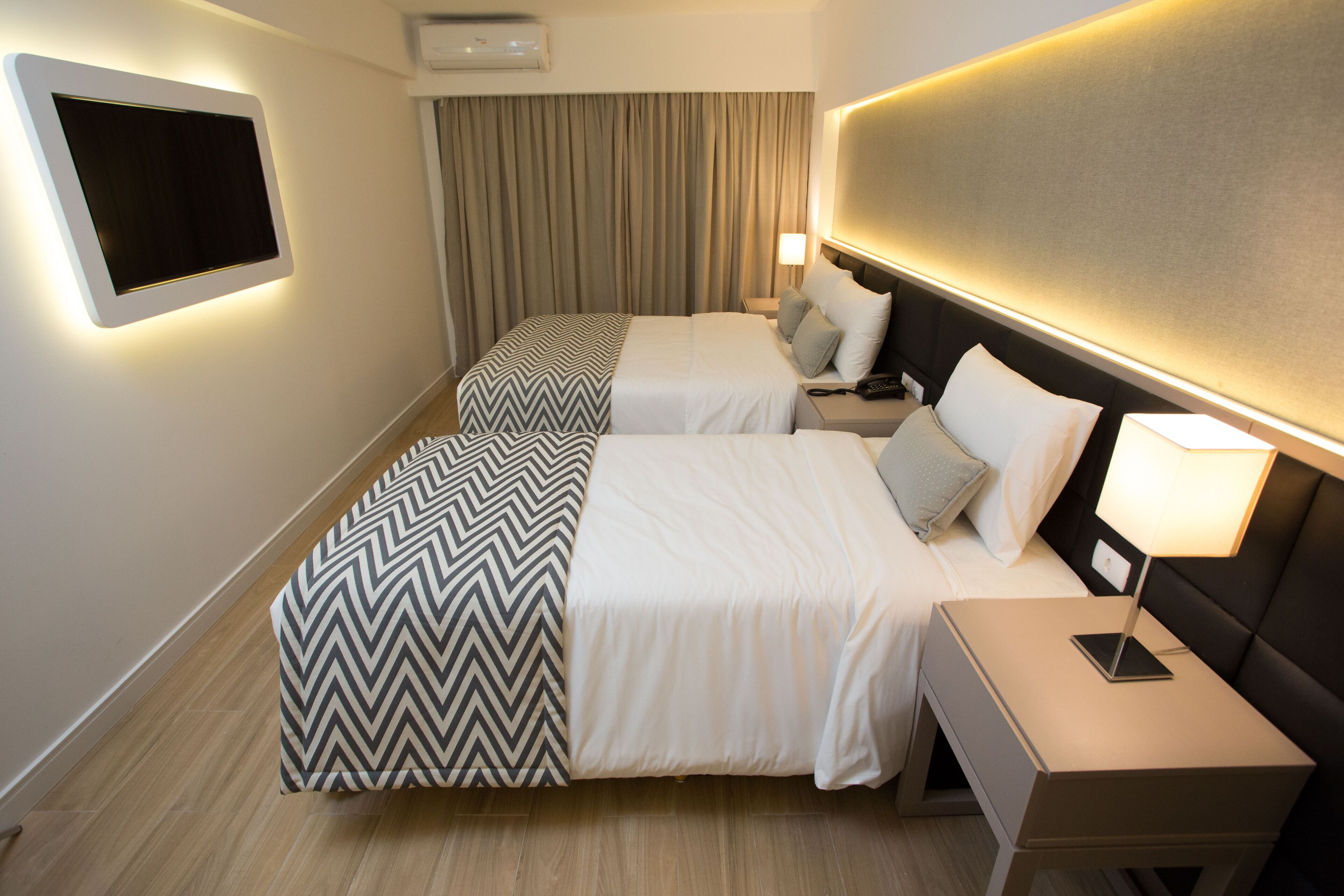 standard triple room | 1 bedroom, premium bedding, minibar, in-room safe