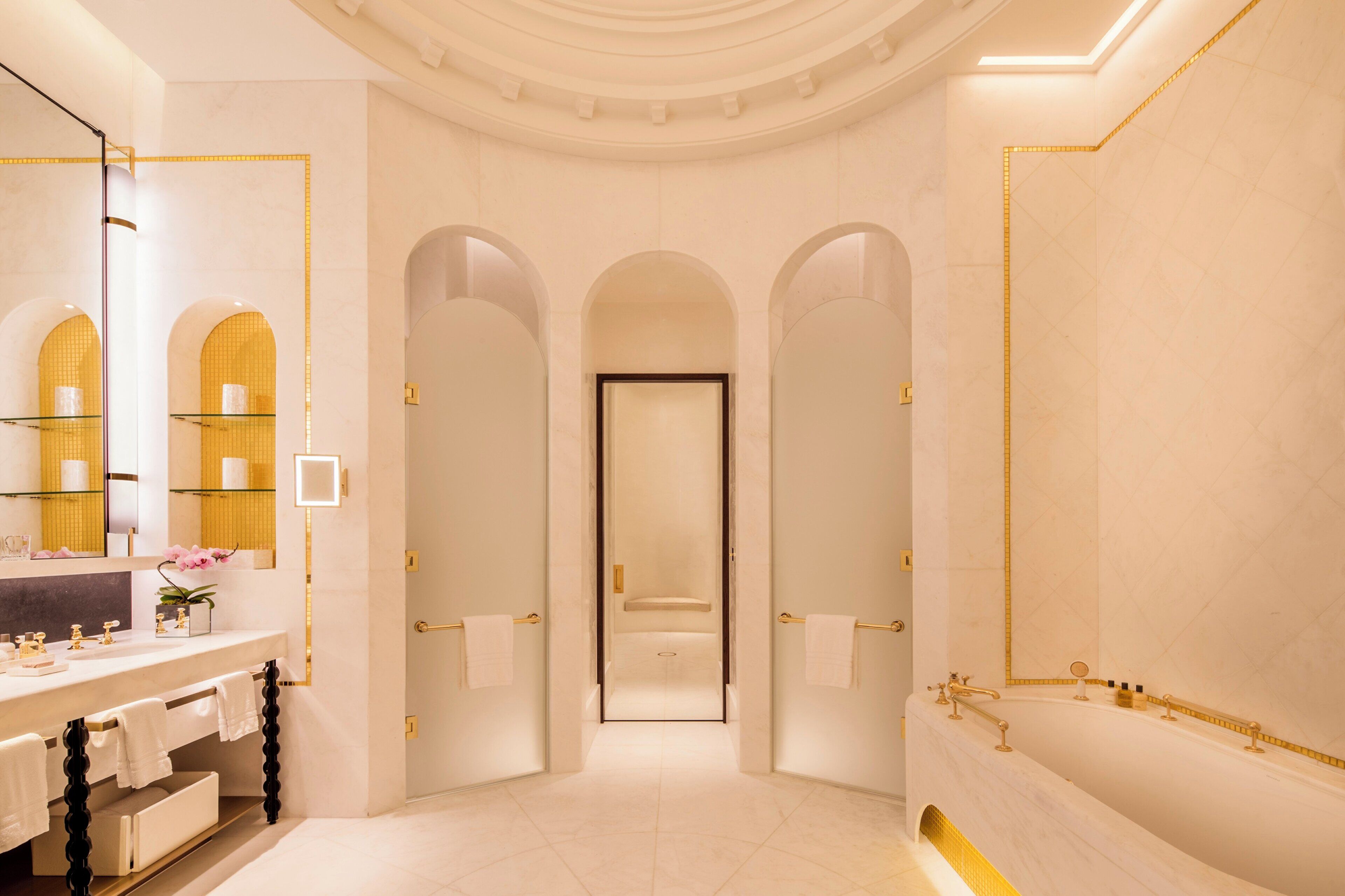 Foto - Four Seasons Hotel London at Tower Bridge