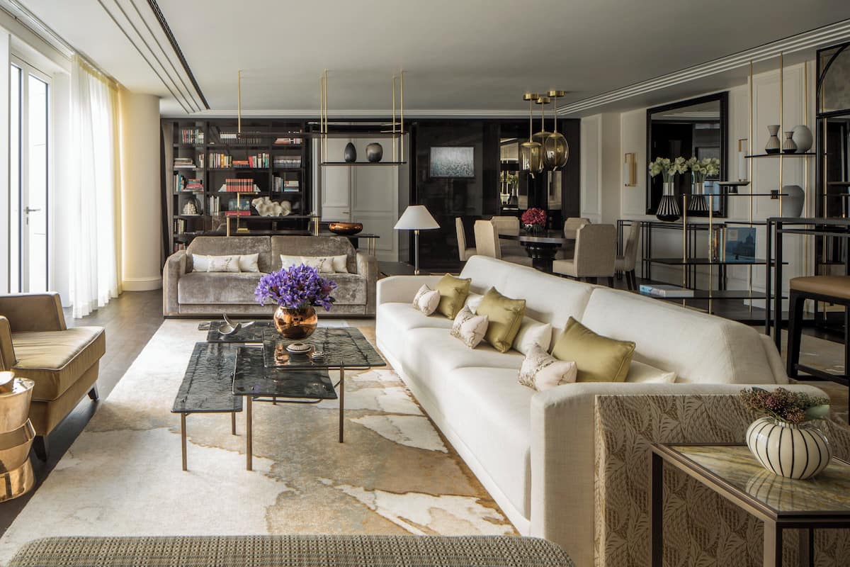 Phòng Suite Royal (Garden) | Minibar, két bảo mật tại phòng, bàn 