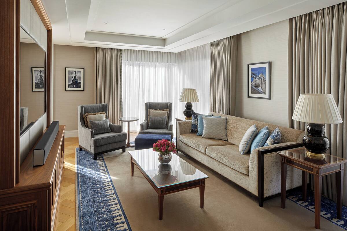 Phòng, 2 phòng ngủ, quang cảnh thành phố (Hotel Residence) | Minibar, két bảo mật tại phòng, bàn 