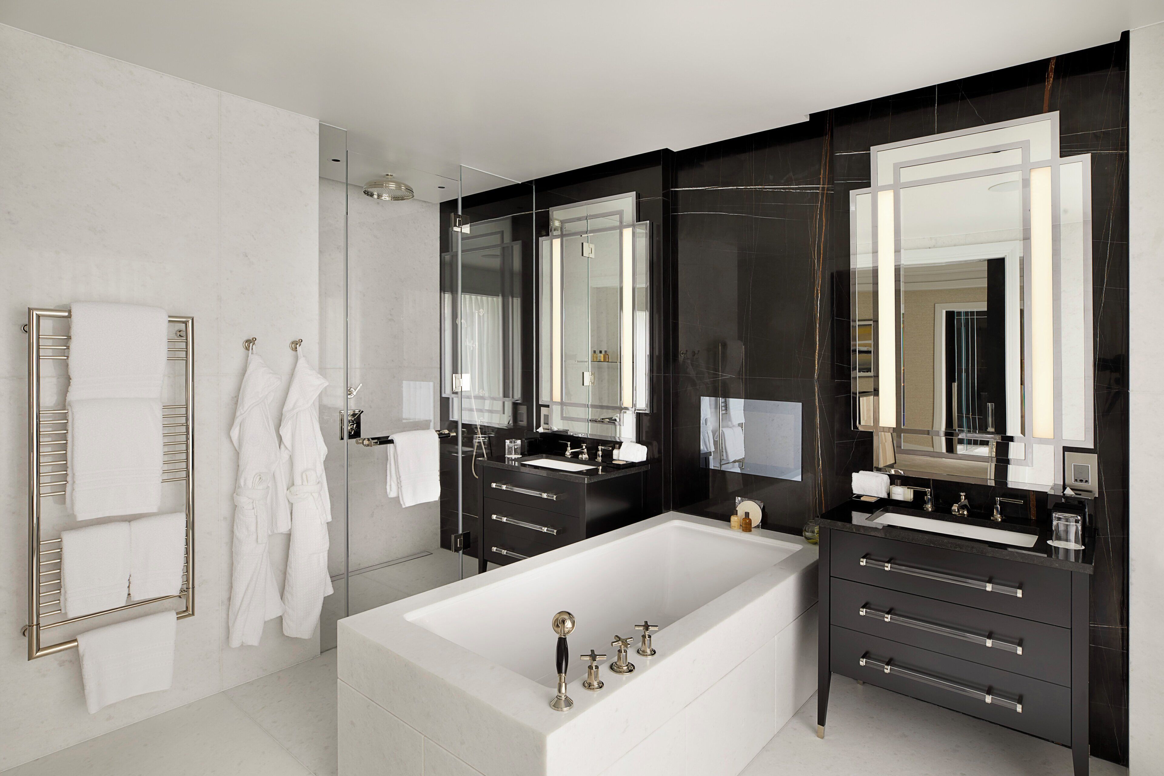 Royal Room (Hotel Residence) | Bathroom