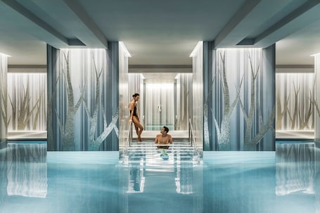 Four Seasons Hotel London at Tower Bridge