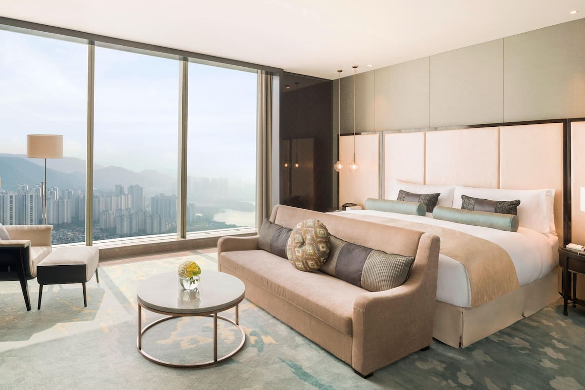 總統套房, 1 張特大雙人床, 湖景 | 高級寢具、羽絨被、特厚豪華床墊、迷你吧