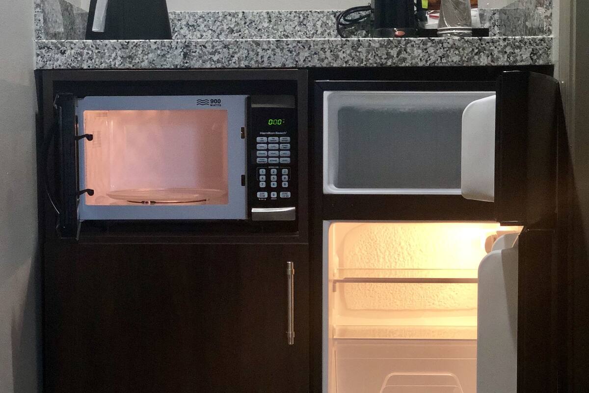 fridge, microwave, coffee/tea maker