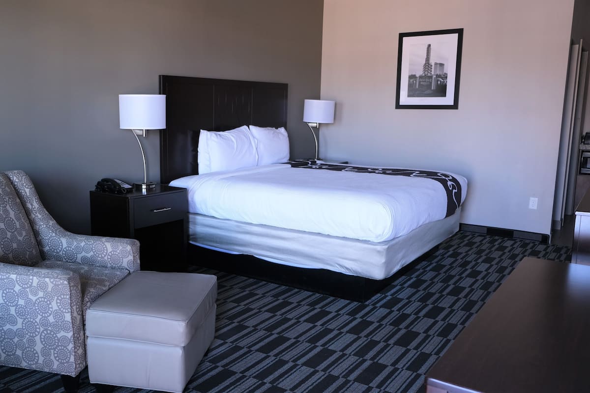 Chambre Deluxe, 1 très grand lit | Literie de qualité, bureau, système d’insonorisation