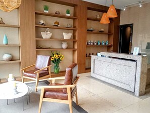 Reception - Hotel Espacio 94 (Bogotá)