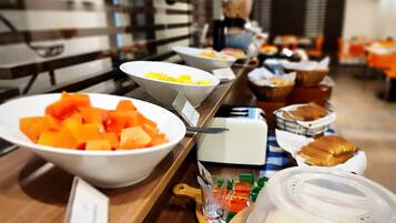 Colazione a buffet inclusa, servita tutte le mattine