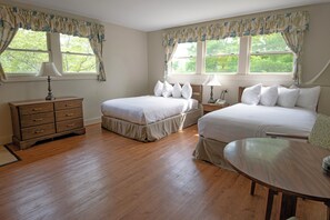 Room, 2 Double Beds (Woodland) | Iron/ironing board, free WiFi, bed sheets, wheelchair access - Cumberland Falls State Resort Park (Williamsburg)