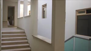A hallway with a staircase leading to another room. - Rymma Hotel (Morelia)