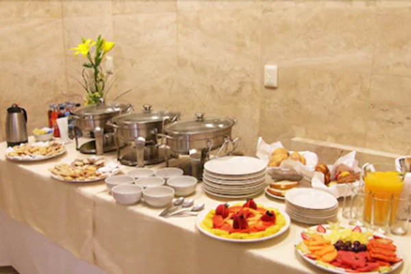 Desayuno continental incluido todos los días
