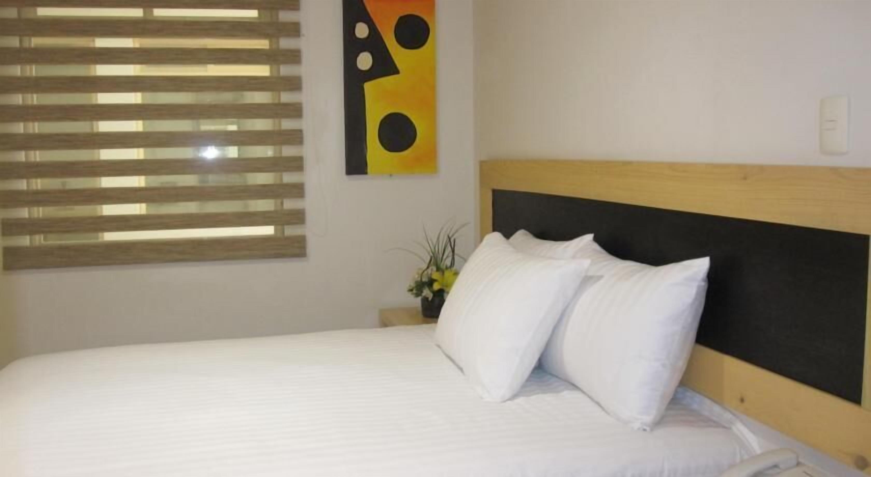 1 bedroom, in-room safe, desk, iron/ironing board