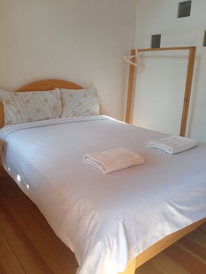 Couette en duvet d'oie, surmatelas, Wi-Fi gratuit, draps fournis