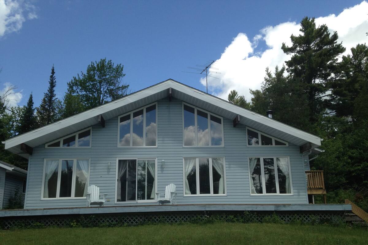 Deluxe Cottage, 3 Bedrooms, Kitchen | Terrace/patio