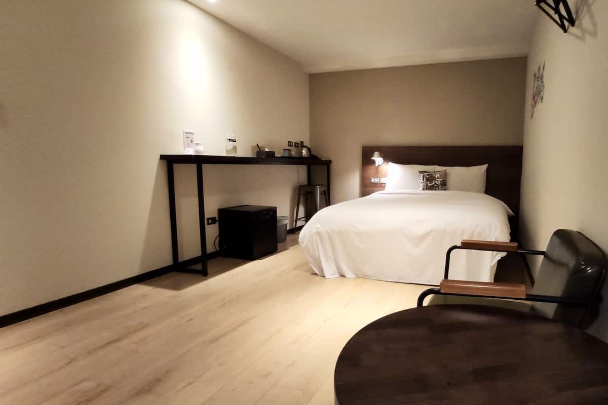 superior double room | down duvets, free minibar, soundproofing, free wifi