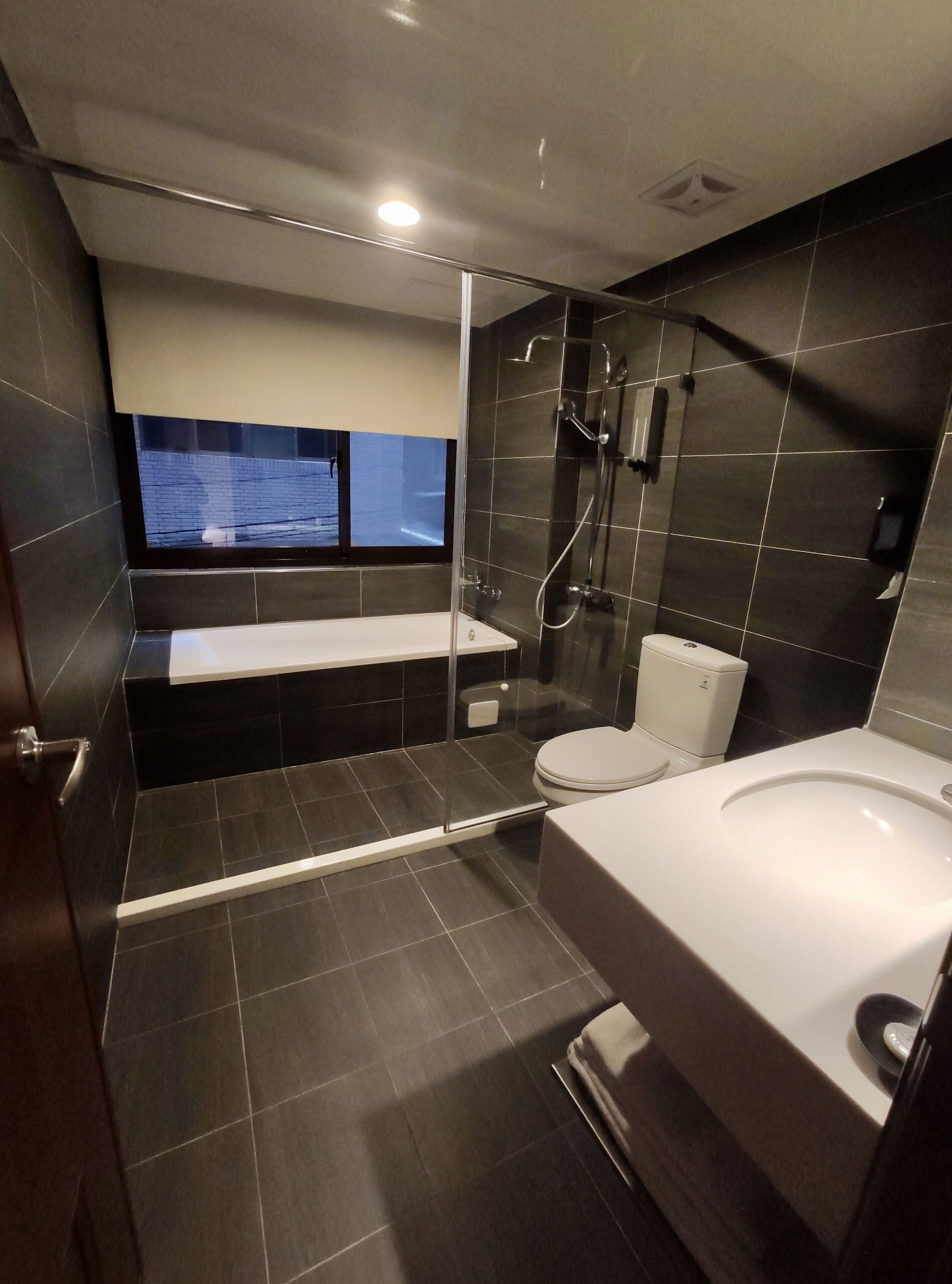 superior double room | bathroom | shower, free toiletries, hair dryer, slippers