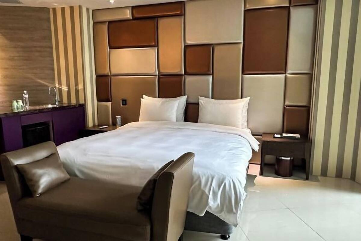 Desk, blackout curtains, iron/ironing board, free WiFi