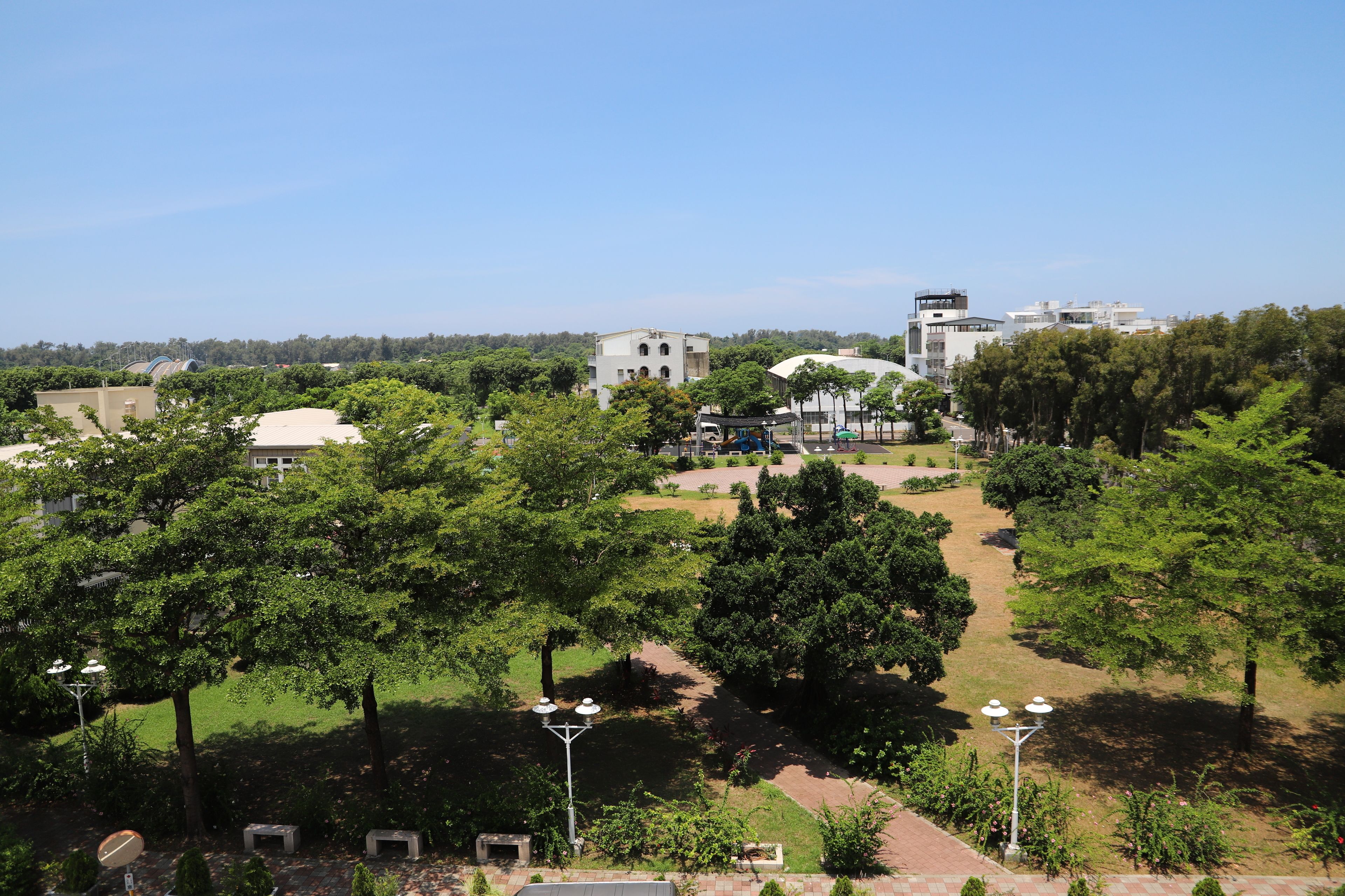 elite double room, 1 queen bed, non smoking, park view | balcony view