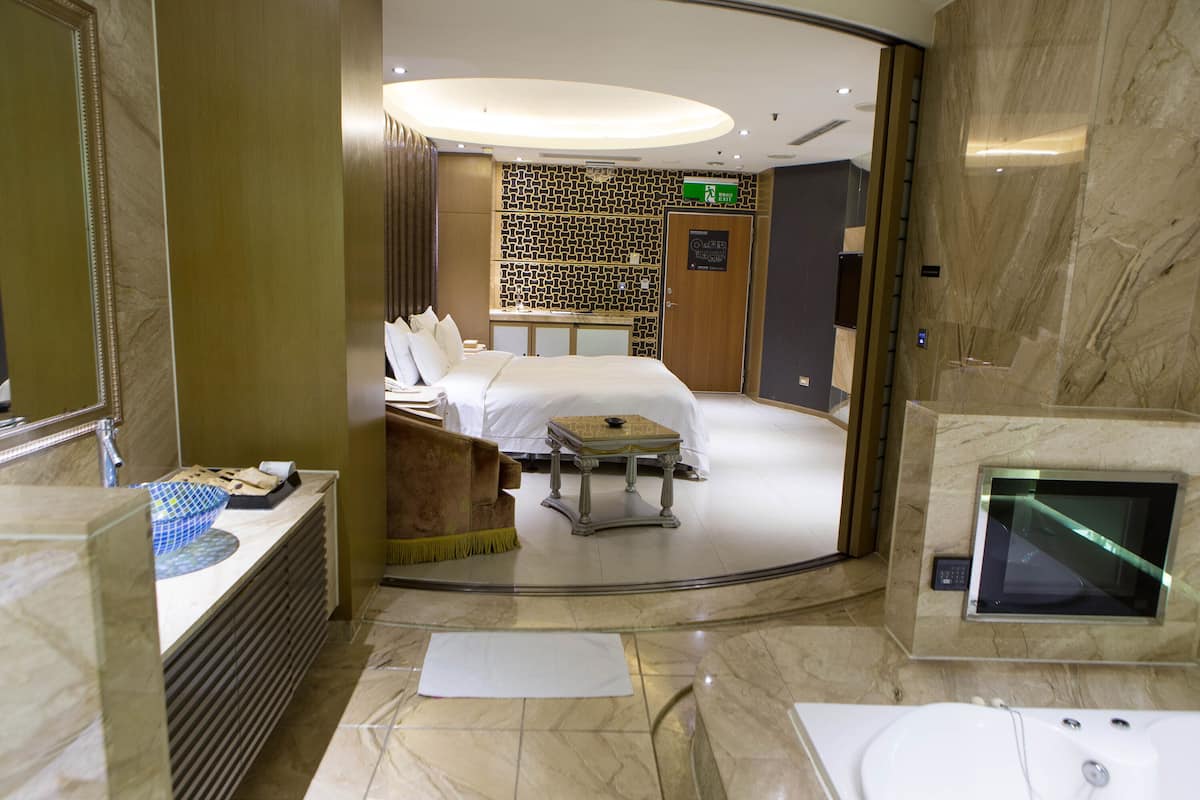 Kamar Elite (Check in time starts from 6pm) | Wastafel kamar mandi