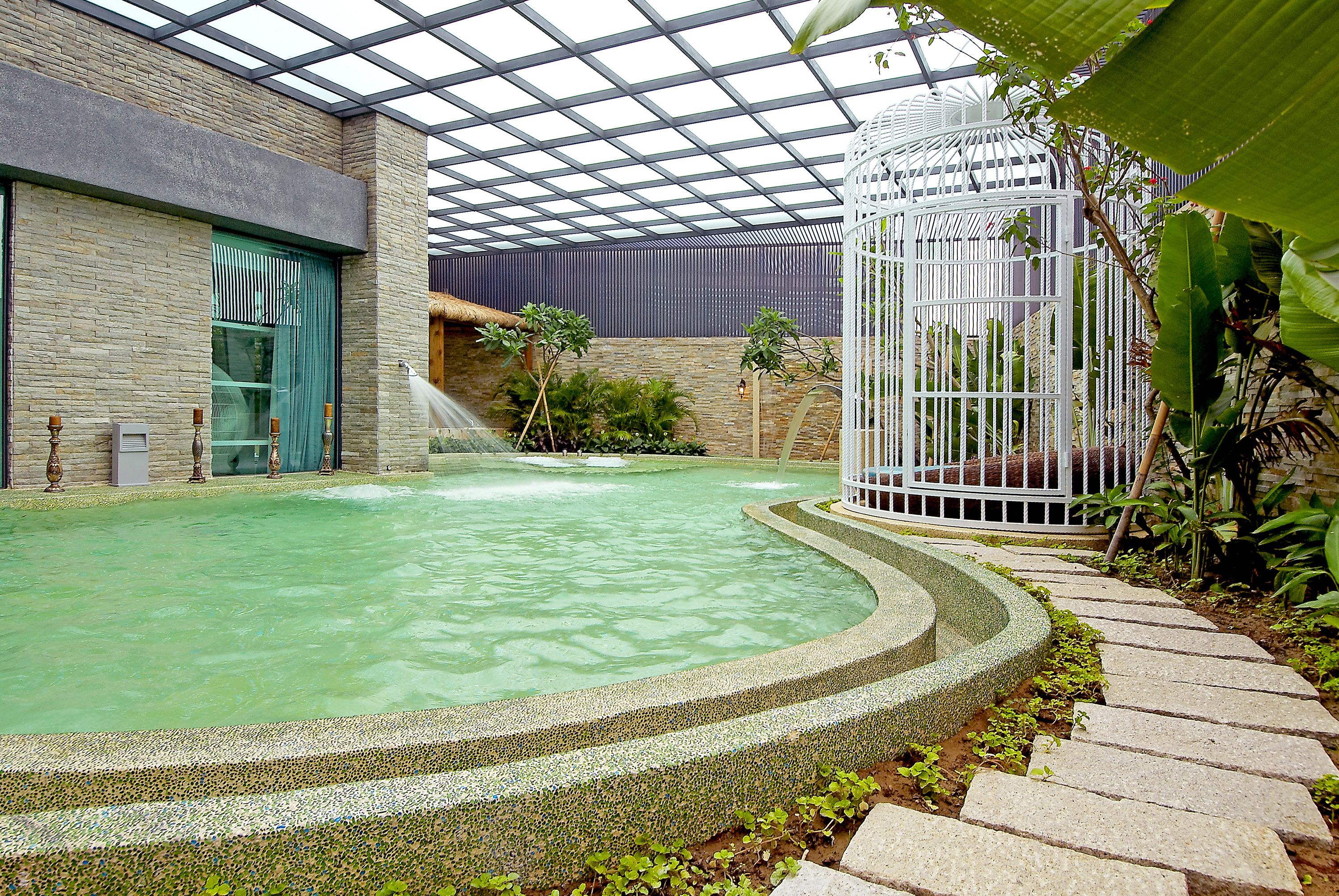 director-general suite | desk, blackout curtains, iron/ironing board, free wifi