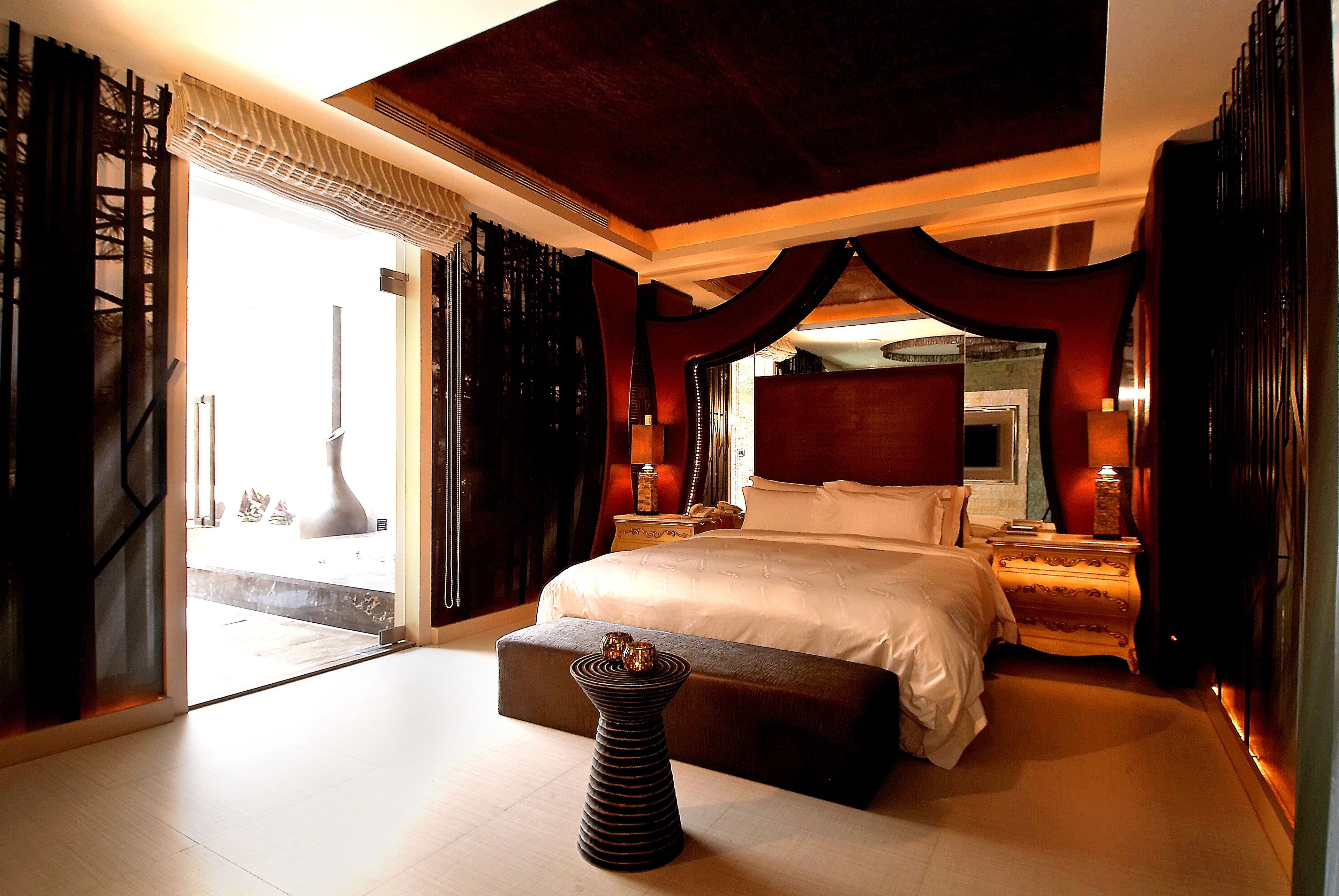 Superior Suite | Desk, blackout drapes, iron/ironing board, free WiFi