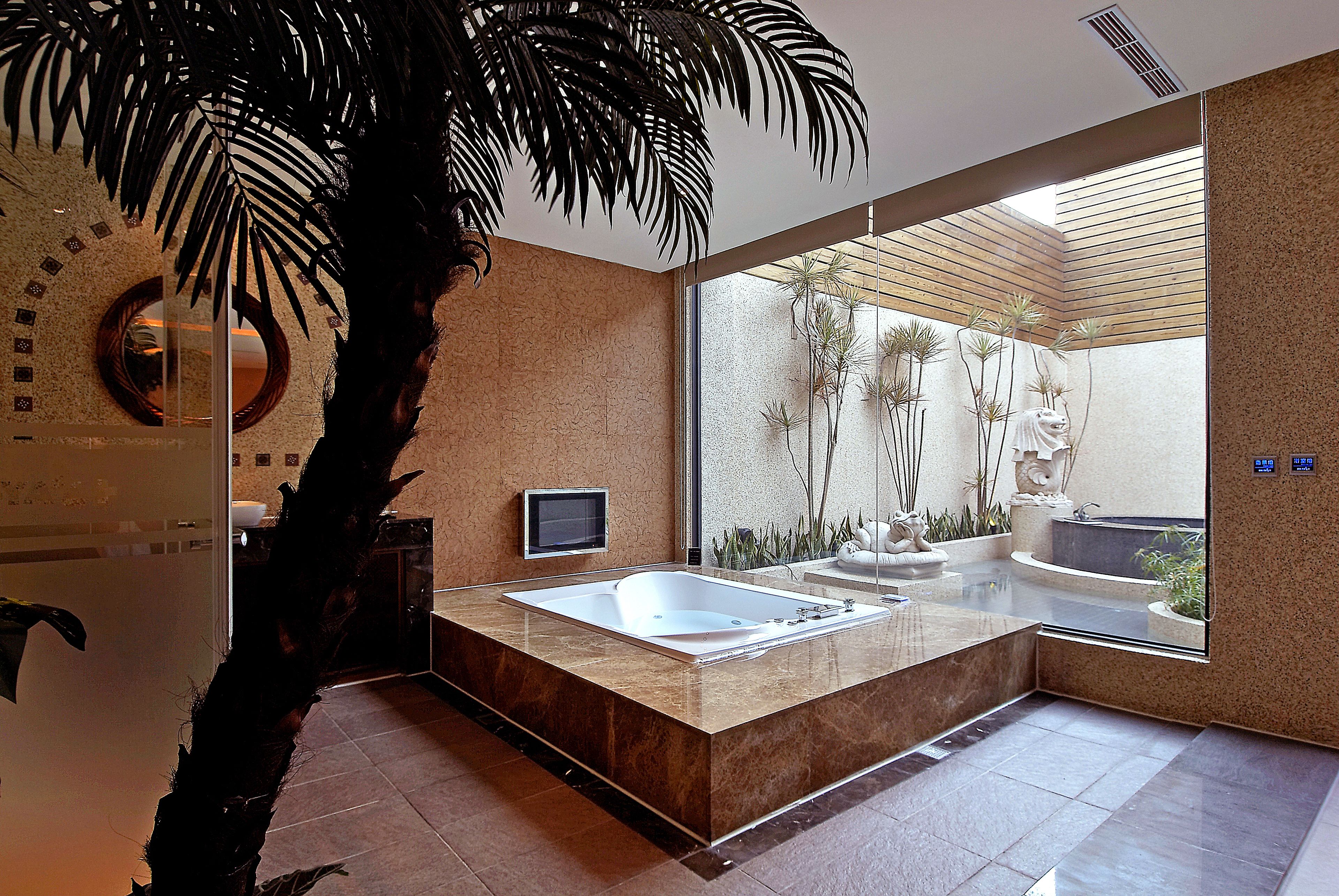 superior suite | bathroom | separate bathtub and shower, free toiletries, hair dryer, slippers