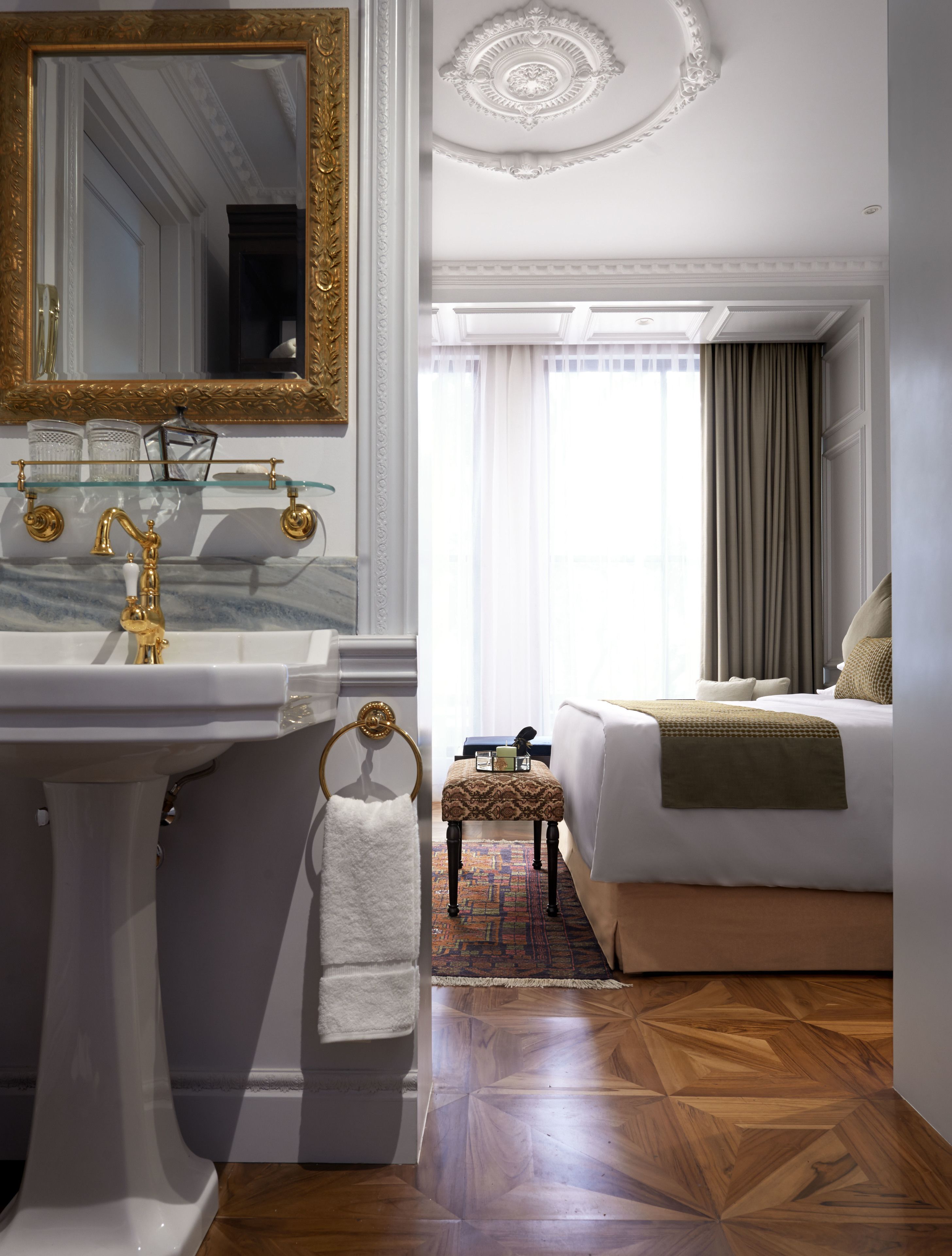 1 bedroom, premium bedding, minibar, in-room safe