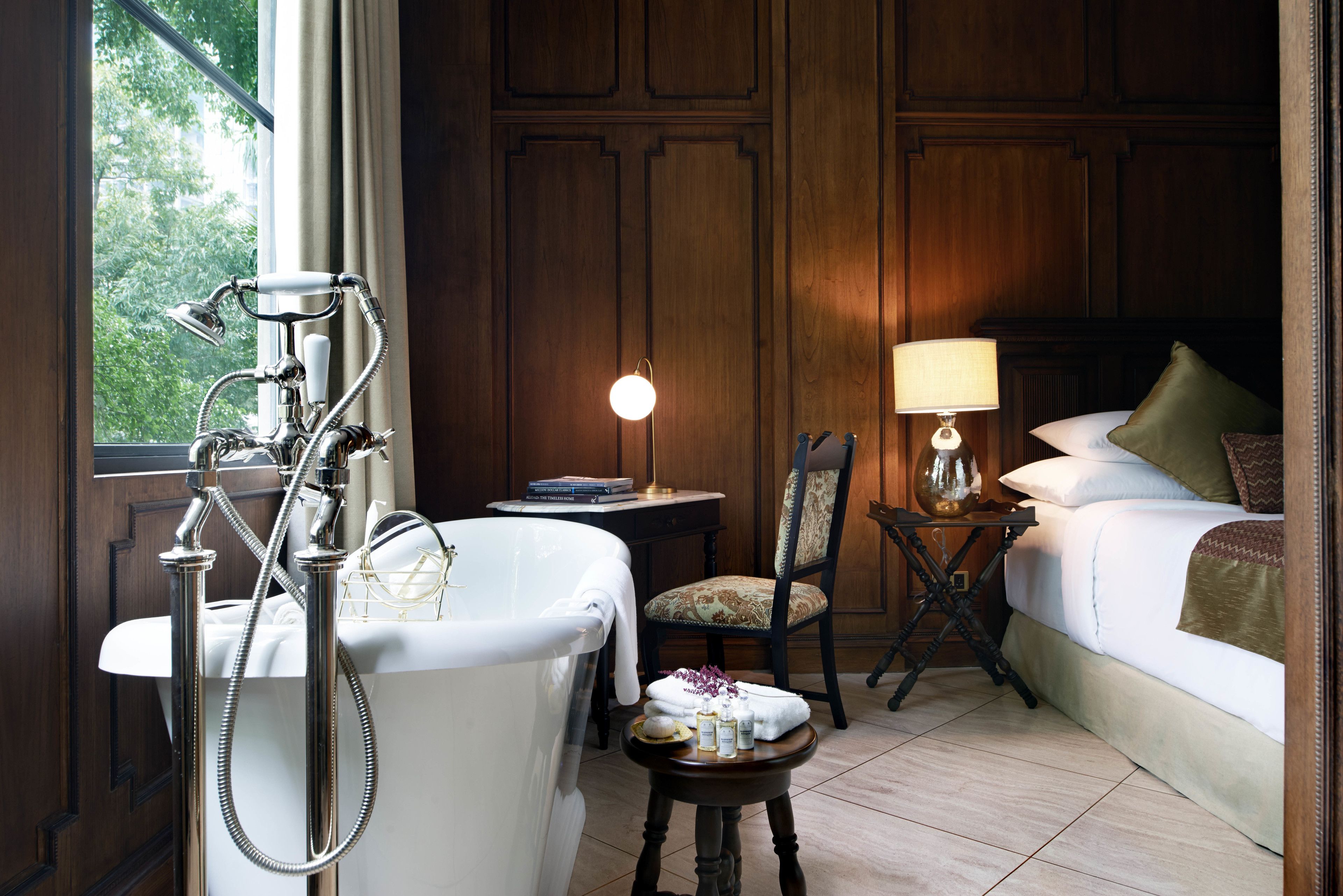 wood deluxe | 1 bedroom, premium bedding, minibar, in-room safe