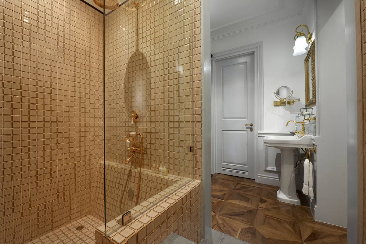 free toiletries, hair dryer, bathrobes, slippers