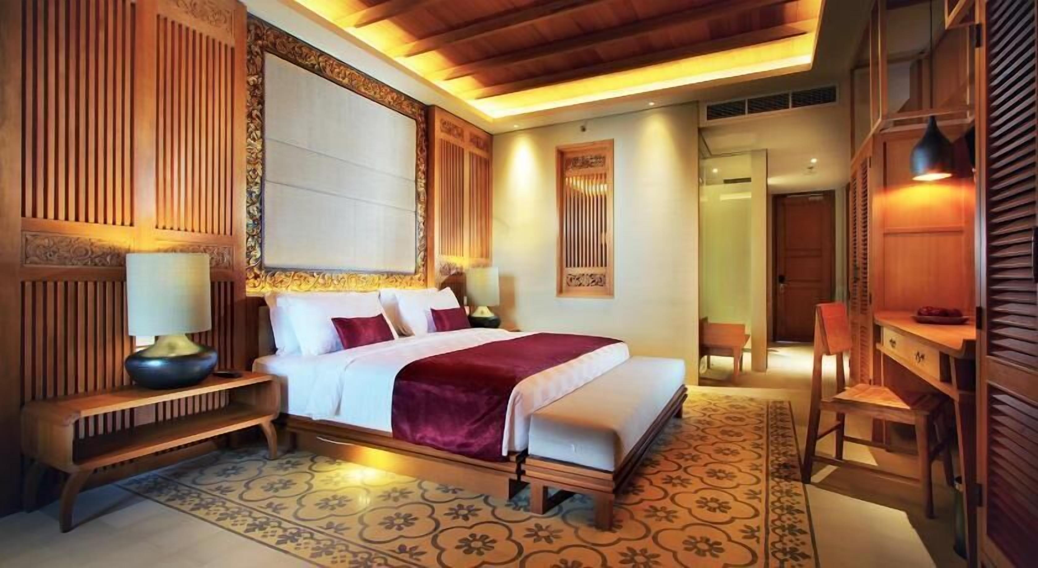 In-room safe, desk, iron/ironing board, free WiFi