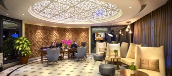 美里黃檀木精品飯店