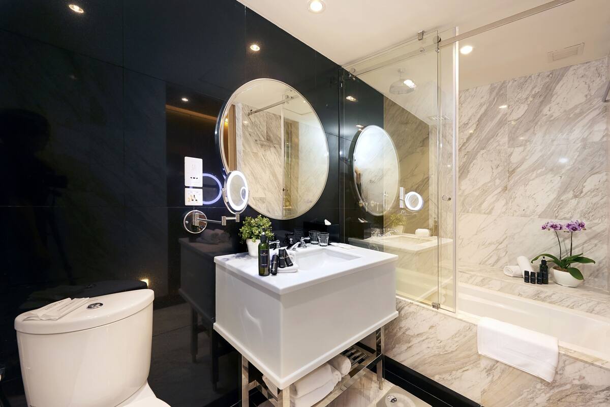 rainfall showerhead, free toiletries, hair dryer, bathrobes