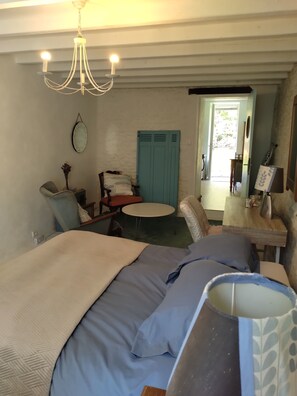 Leilighet – comfort | Individuelt dekorert, individuelt innredet og skrivebord