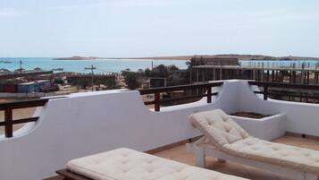 Ático Deluxe, 4 habitaciones, terraza, vistas al mar | Terraza o patio