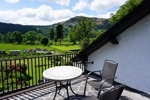 Penthouse Self-catering Apartment | Terrace/patio - Lake View Country House and Self-catering Apartments (Ambleside)