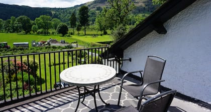 Lake View Country House