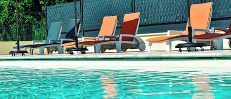 Outdoor pool, sun loungers