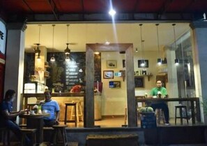 Frühstück, Mittagessen, Abendessen, indonesische Küche