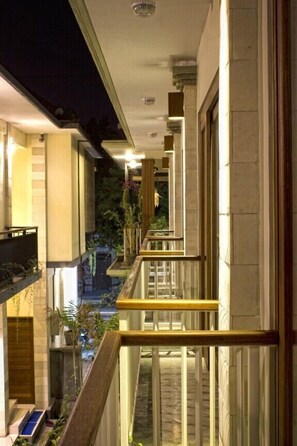 Terrace/patio - Sura Inn Ubud (Ubud)