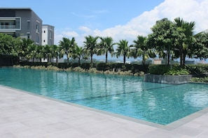 2 piscinas al aire libre