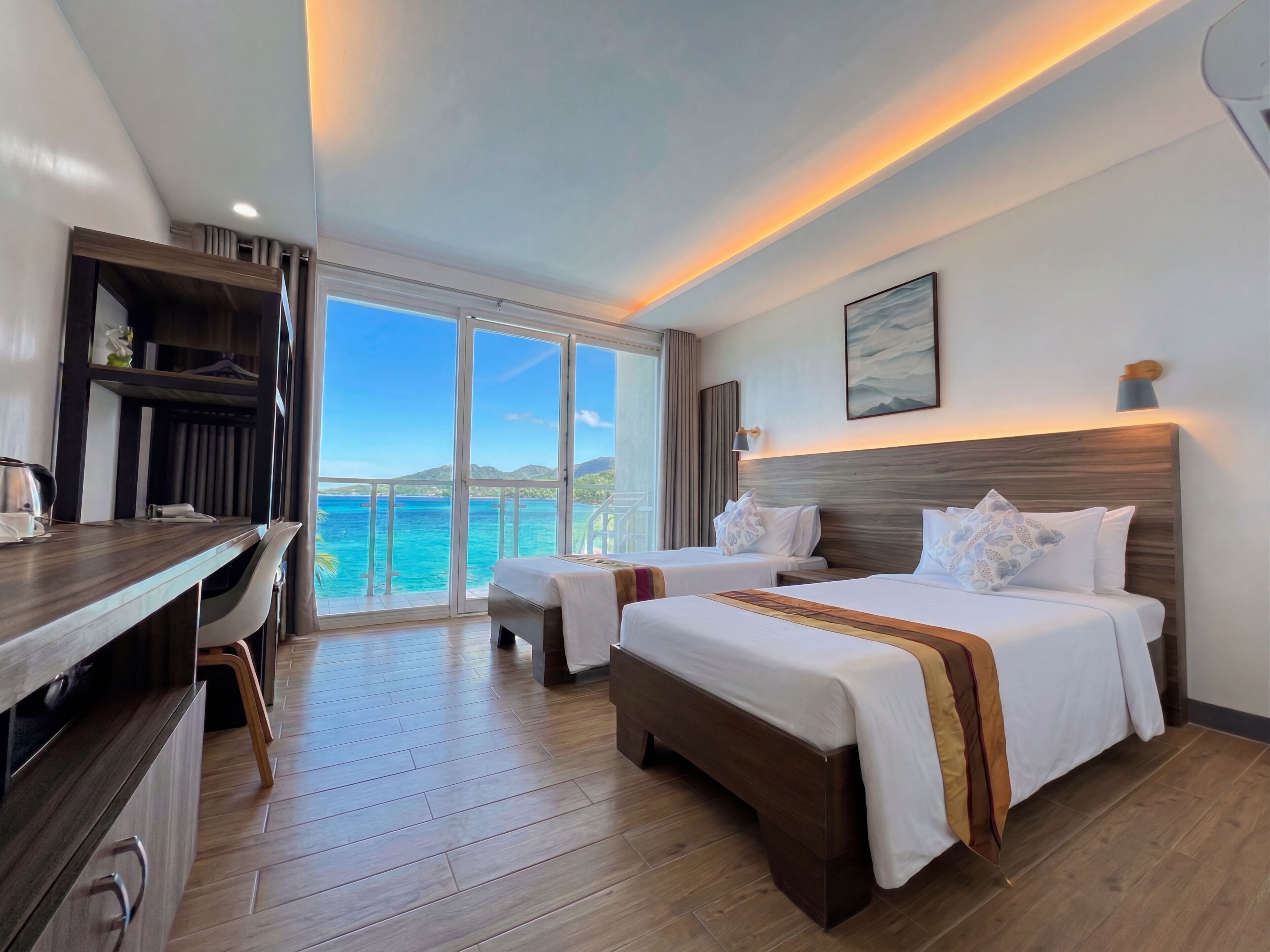 Family Loft, Bay View | Blackout drapes, soundproofing, bed sheets