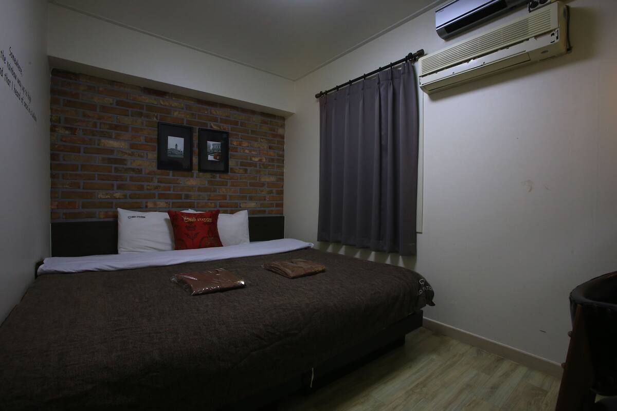 Deluxe Room (No Parking) | Premium bedding, free WiFi