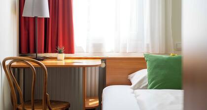 SLEEEP Hotel Sattledt