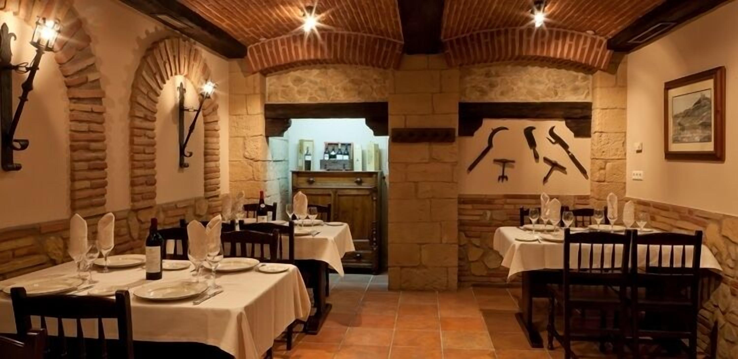 breakfast and lunch served, spanish cuisine