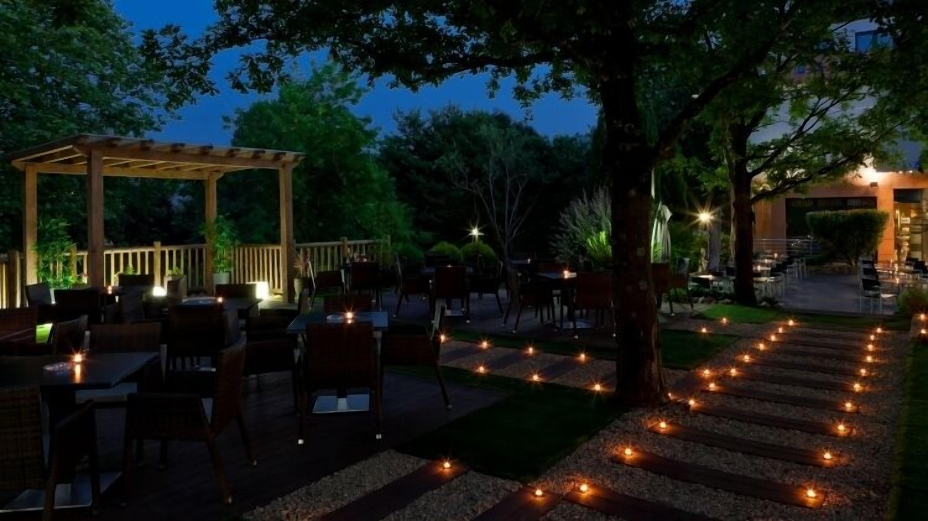 breakfast and lunch served, spanish cuisine