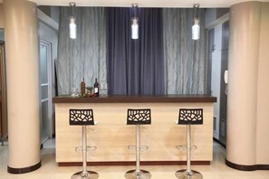 Bar (on property) - Starlight Bed and Breakfast (Pasay)