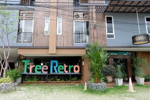 Front of property - A Good Nite at Nimman (Chiang Mai)