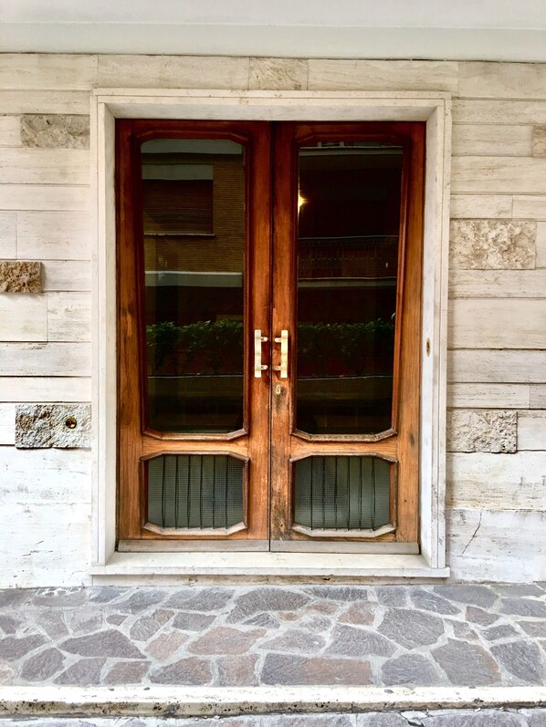 Entrée de l’hébergement