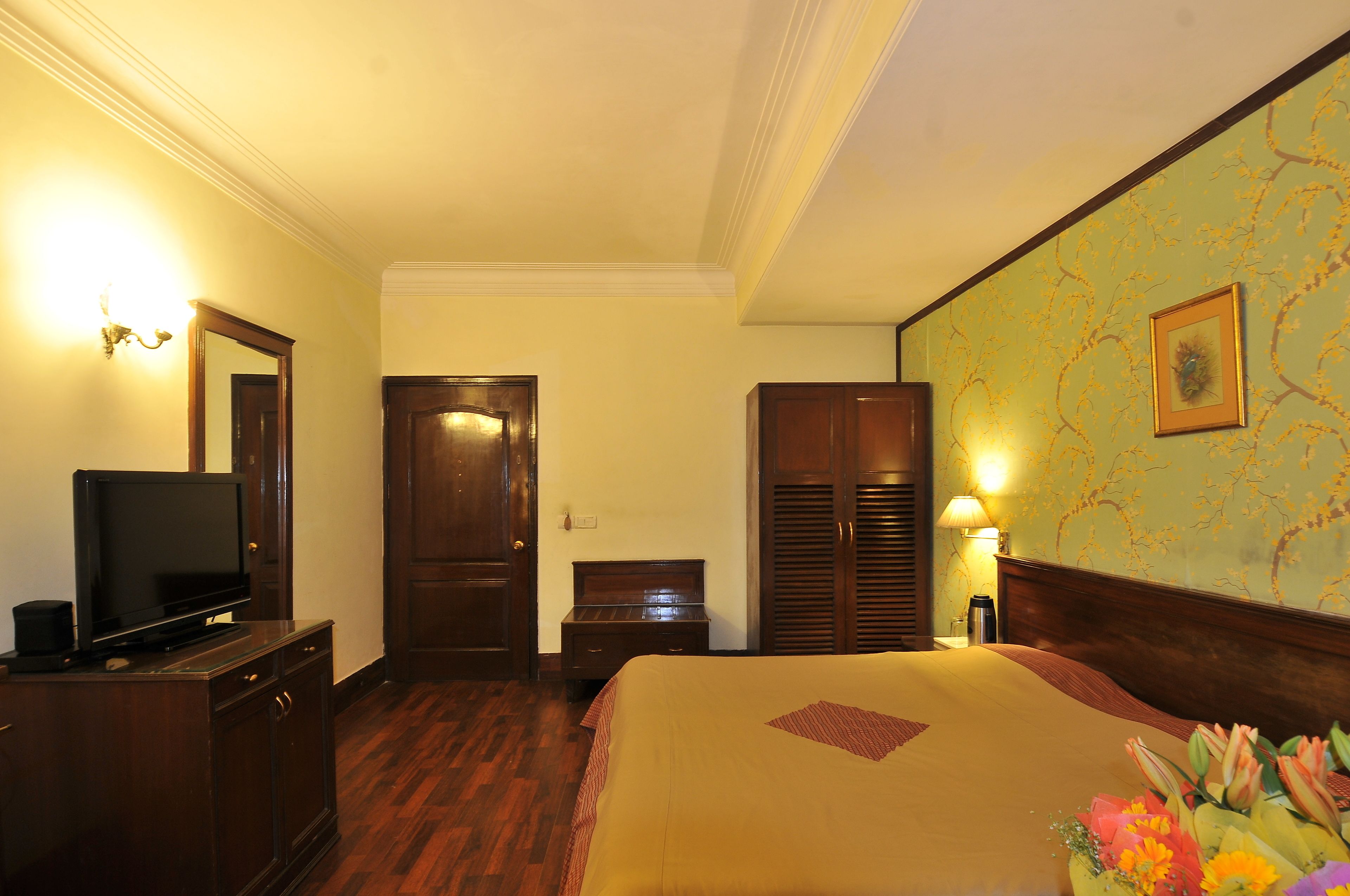 Deluxe Single Room | Premium bedding, minibar, in-room safe, iron/ironing board