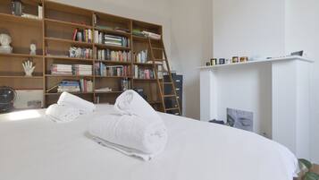 1 chambre, décoration personnalisée, ameublement personnalisé